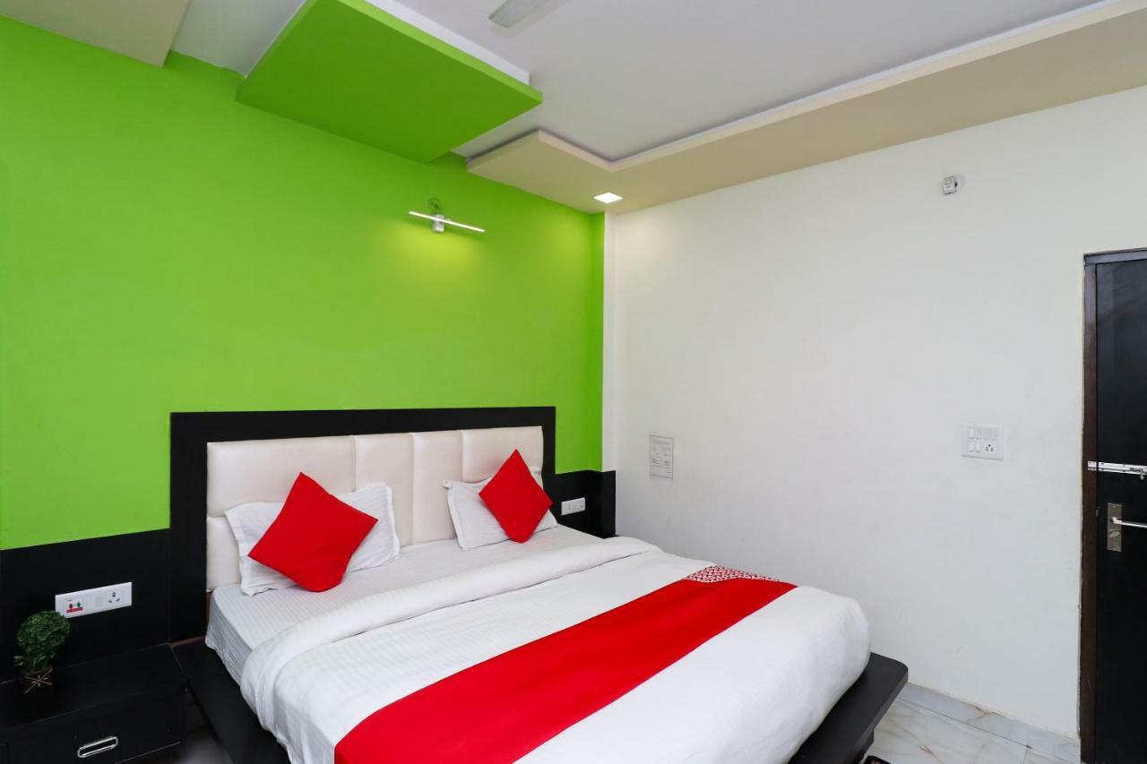 Aaradhya Residency Hotel Agra  Exterior photo